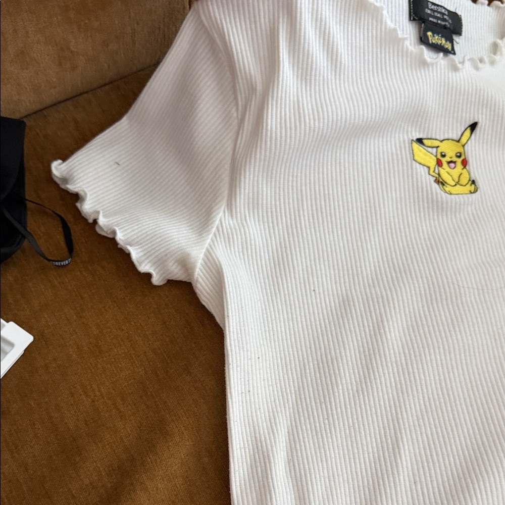 Bershka White Ribbed Pikachu Tee - Yellow Graphic - Picture 2 of 4